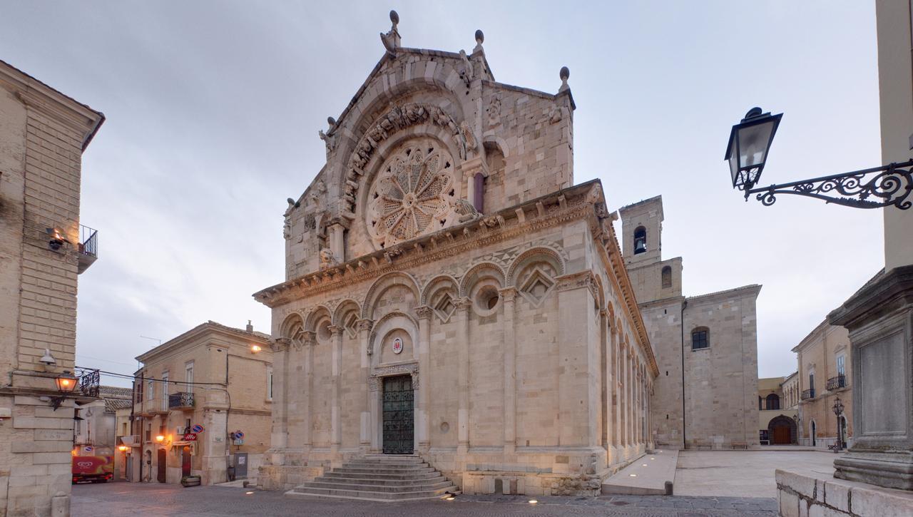 Svegliarsi Nei Borghi - La Patronale Bed & Breakfast Troia Exterior photo