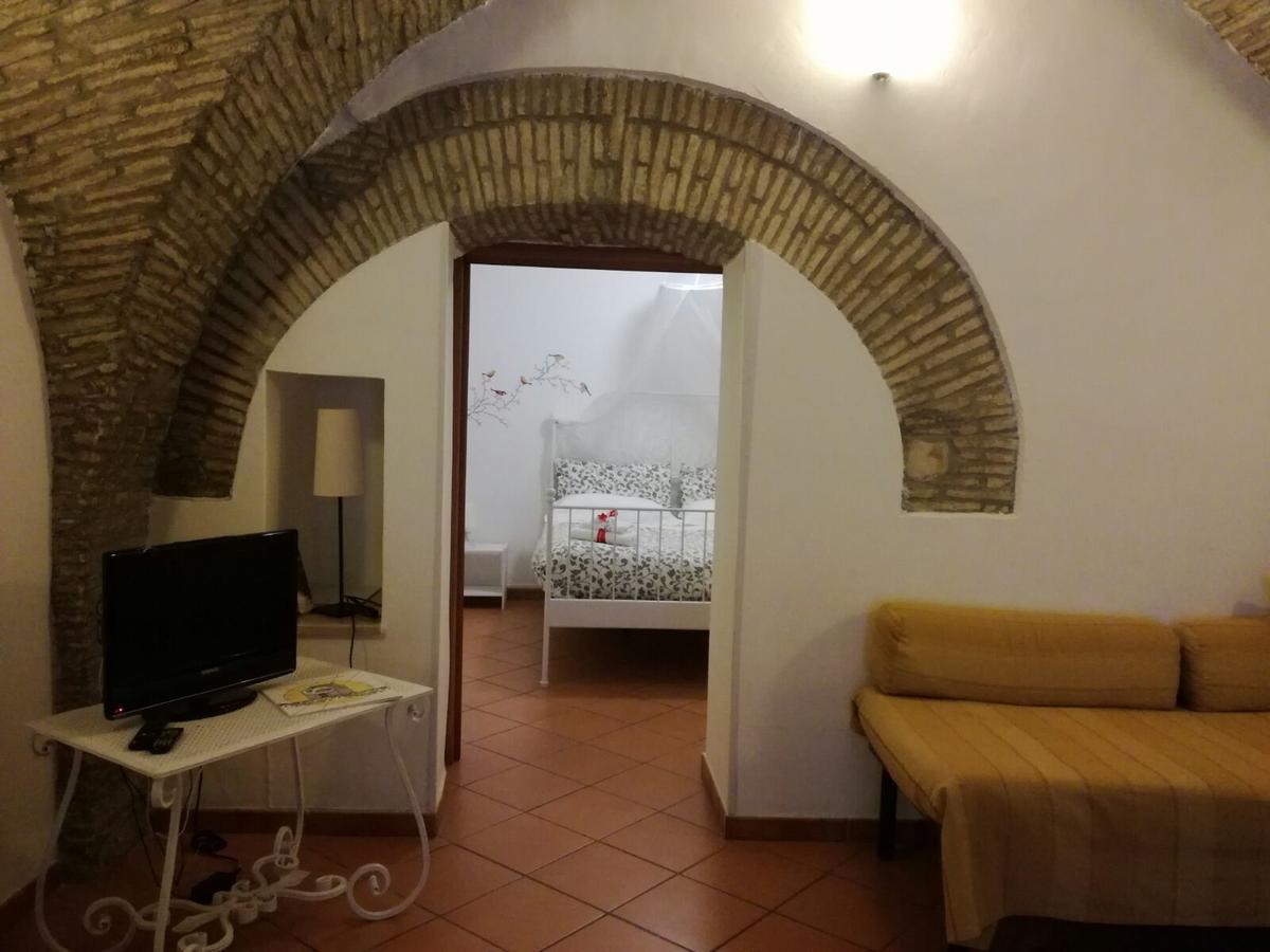 Svegliarsi Nei Borghi - La Patronale Bed & Breakfast Troia Exterior photo